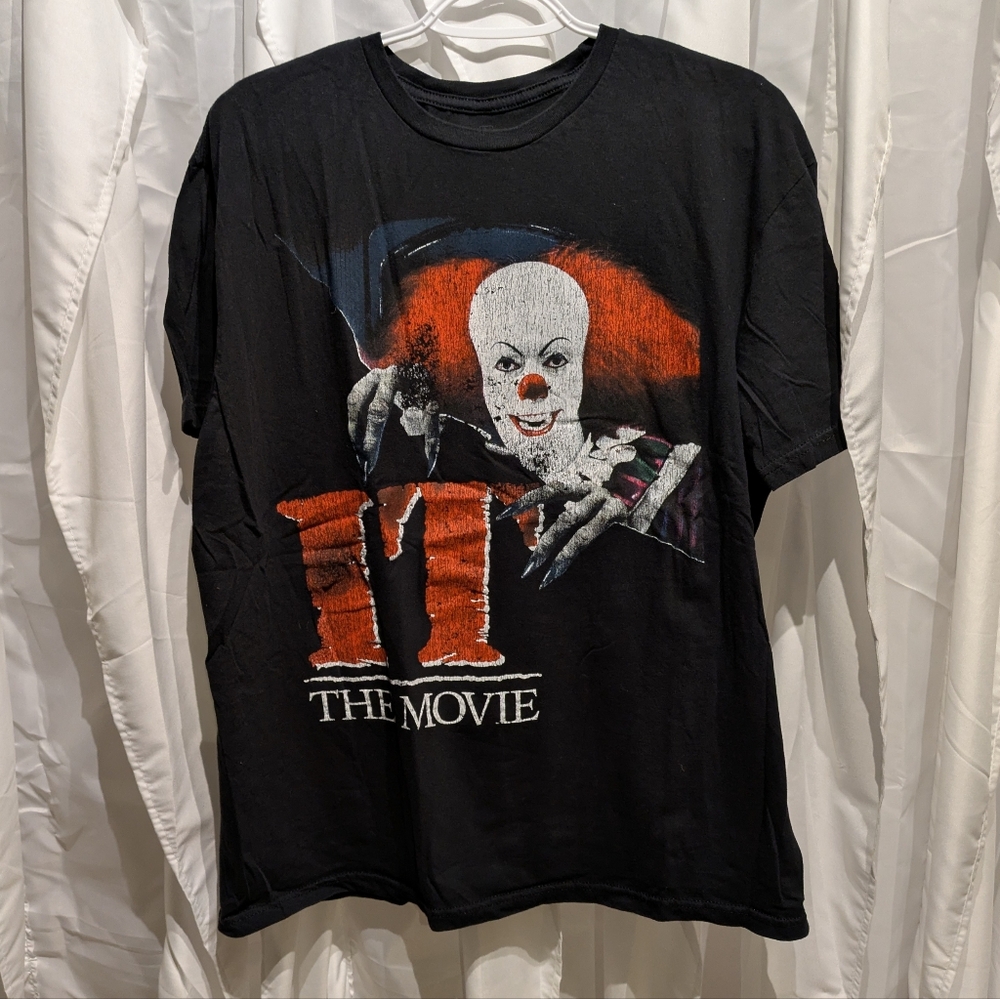B8 IT Pennywise T-shirt Sz Large